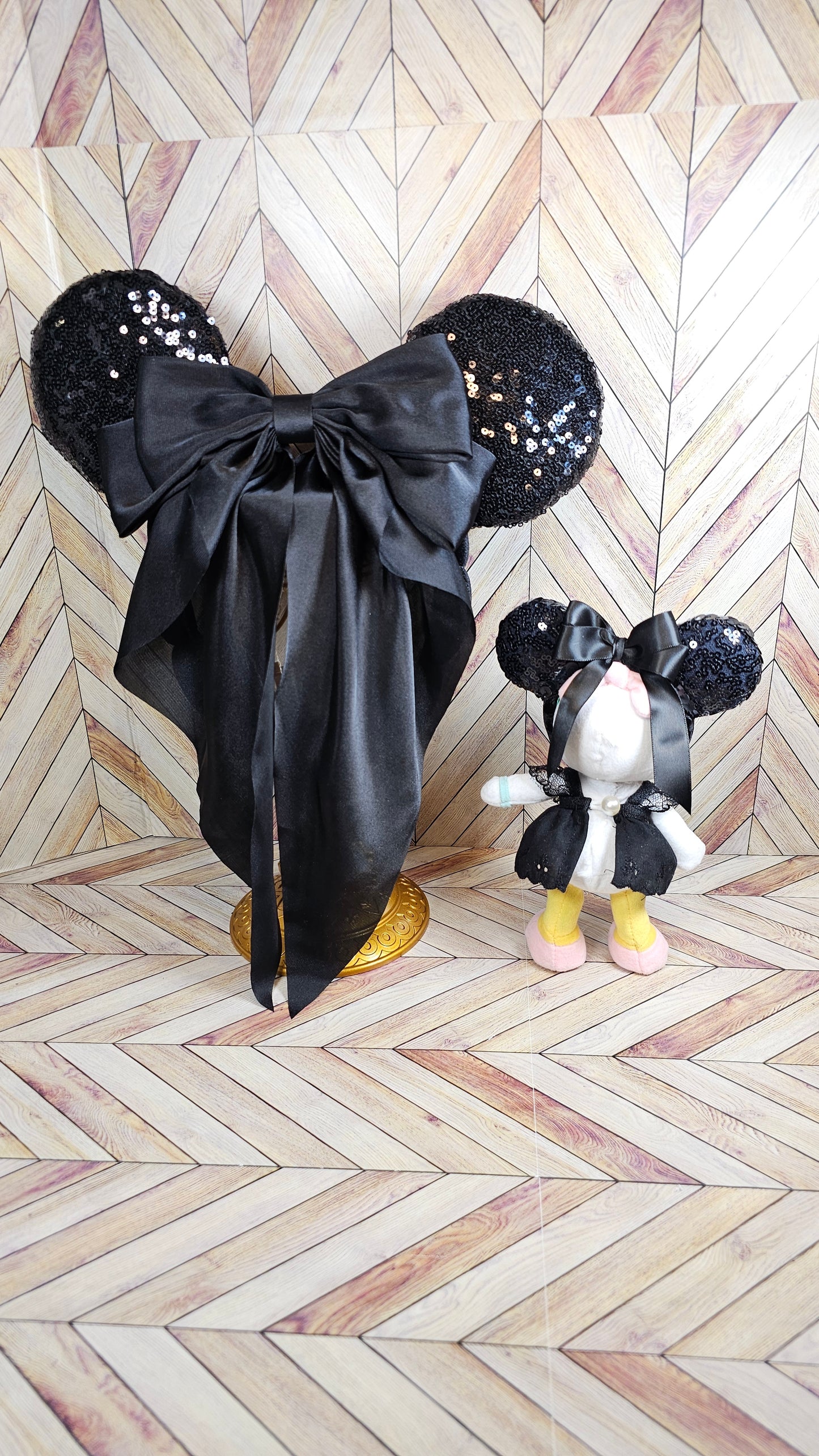 Full size & Mini Magical Mouse Pearl & Sequin with Back Bow Ears Set